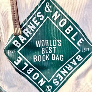 Vintage Barnes & Noble Green and White Tote